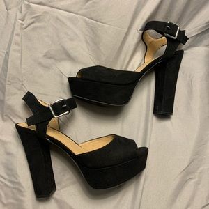 LAST CHANCE- Candies’s Open Toe Heels